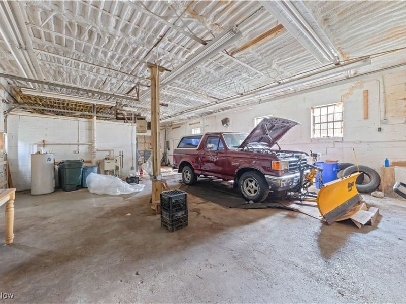 1494 Waterloo Road, Barberton, OH 44203 Photo 28