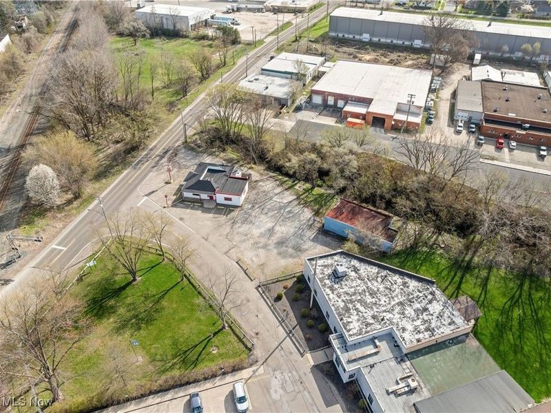 1494 Waterloo Road, Barberton, OH 44203 Photo 34