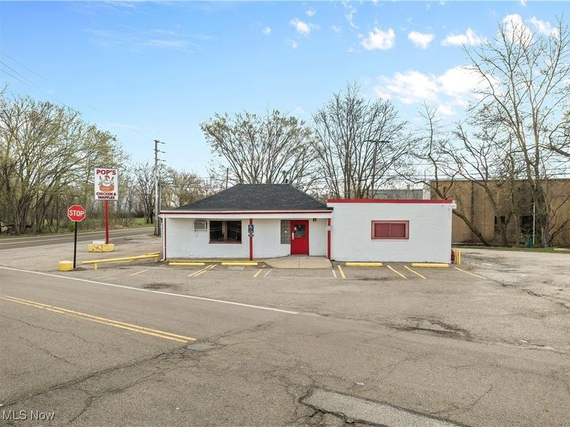 1494 Waterloo Road, Barberton, OH 44203 Photo 4