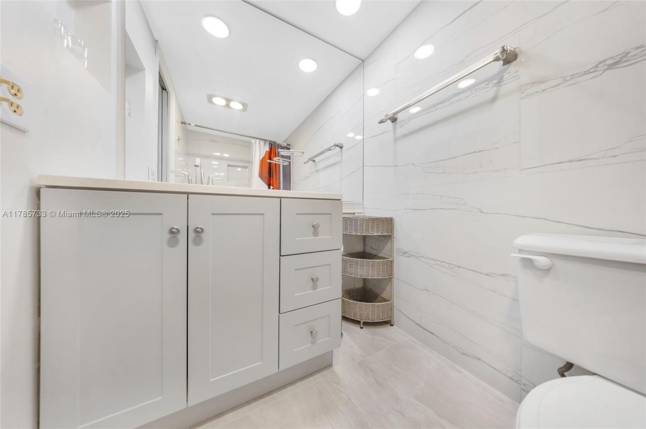 Please Call For Address, Unit 111, Pompano Beach, FL 33069 Photo