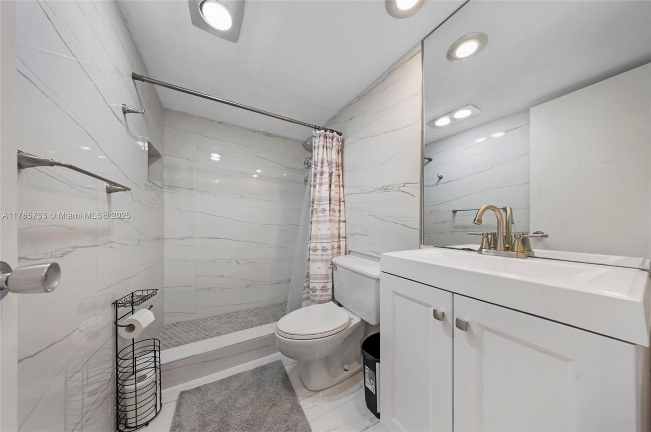 Please Call For Address, Unit 111, Pompano Beach, FL 33069 Photo