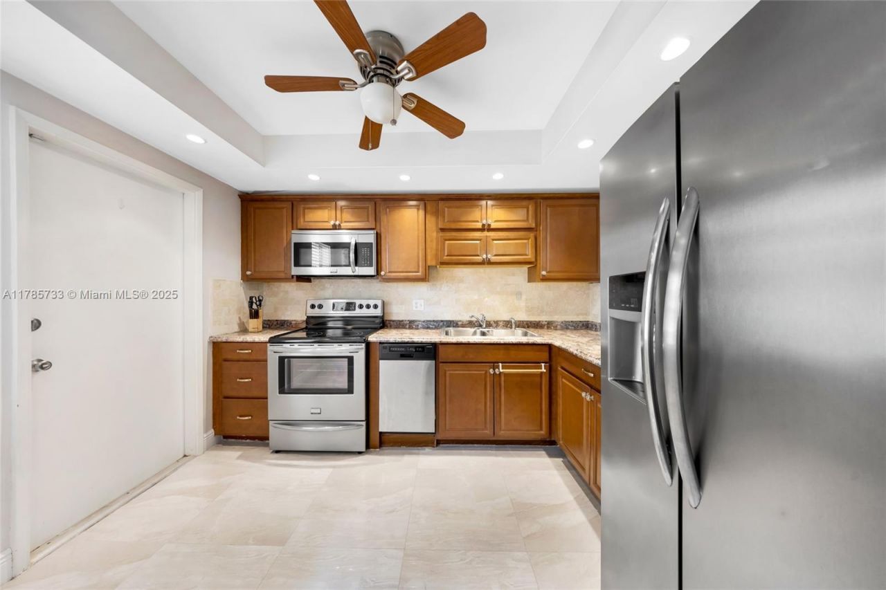 Please Call For Address, Unit 111, Pompano Beach, FL 33069 Photo