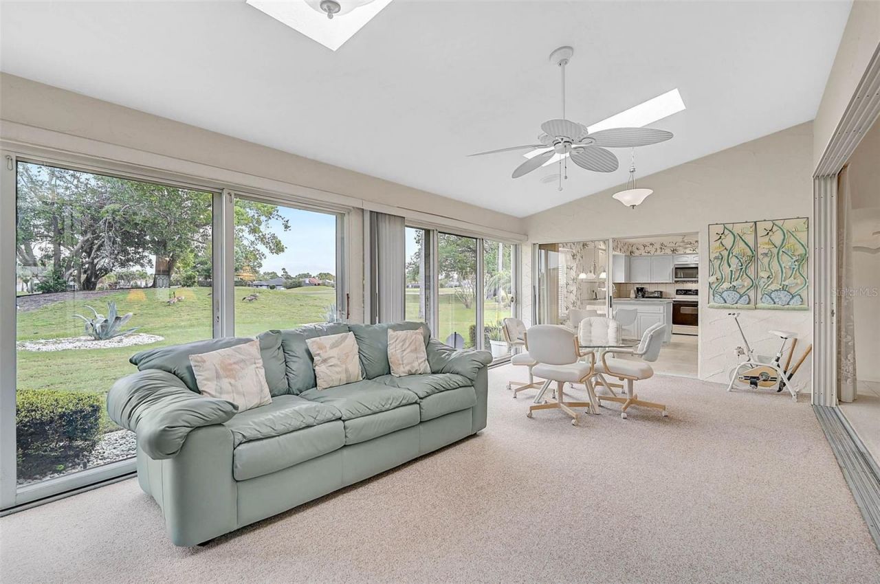 4360 Presidential Avenue Circle E, Bradenton, FL 34203 Photo