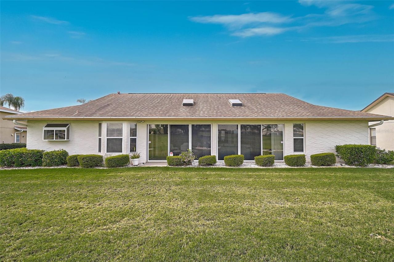 4360 Presidential Avenue Circle E, Bradenton, FL 34203 Photo