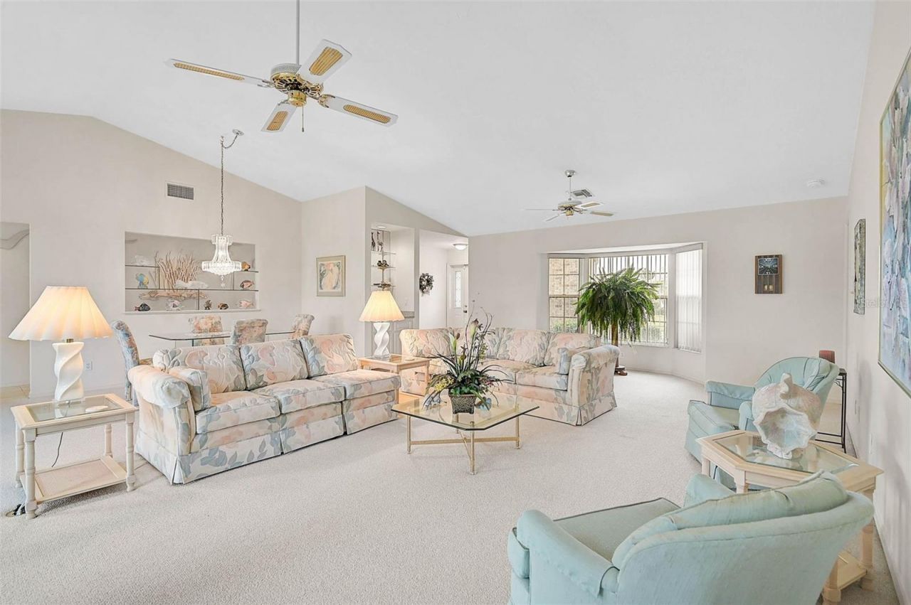 4360 Presidential Avenue Circle E, Bradenton, FL 34203 Photo