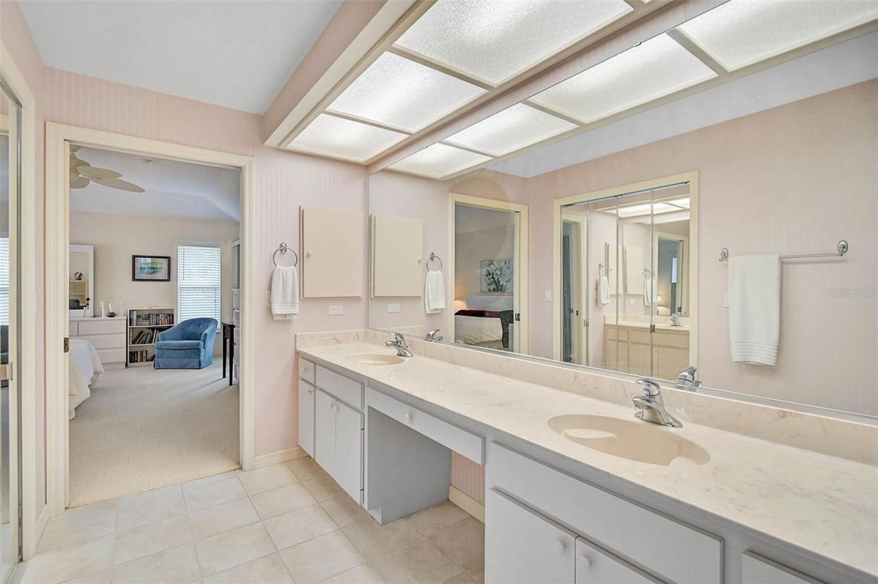 4360 Presidential Avenue Circle E, Bradenton, FL 34203 Photo