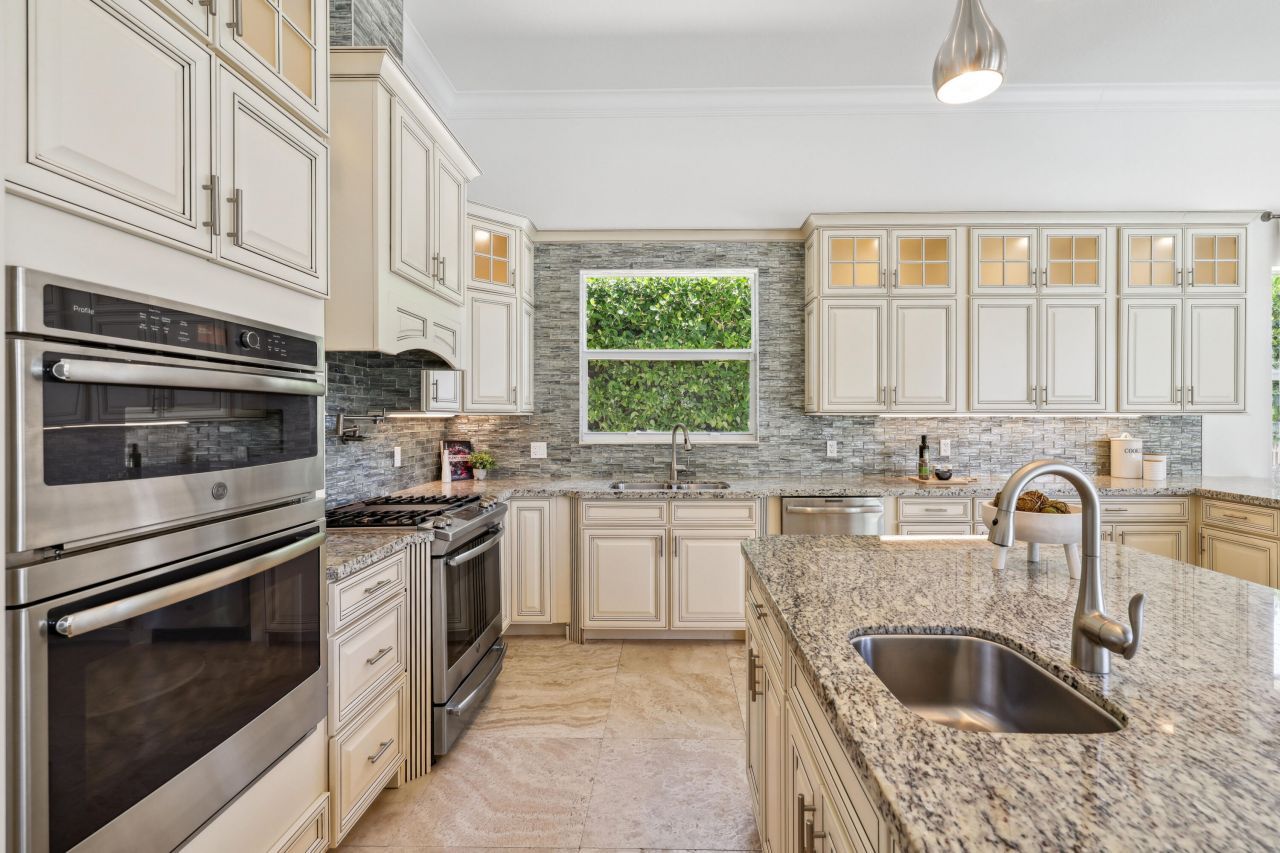 1030 Rhodes Villa Avenue, Delray Beach, FL 33483 Photo