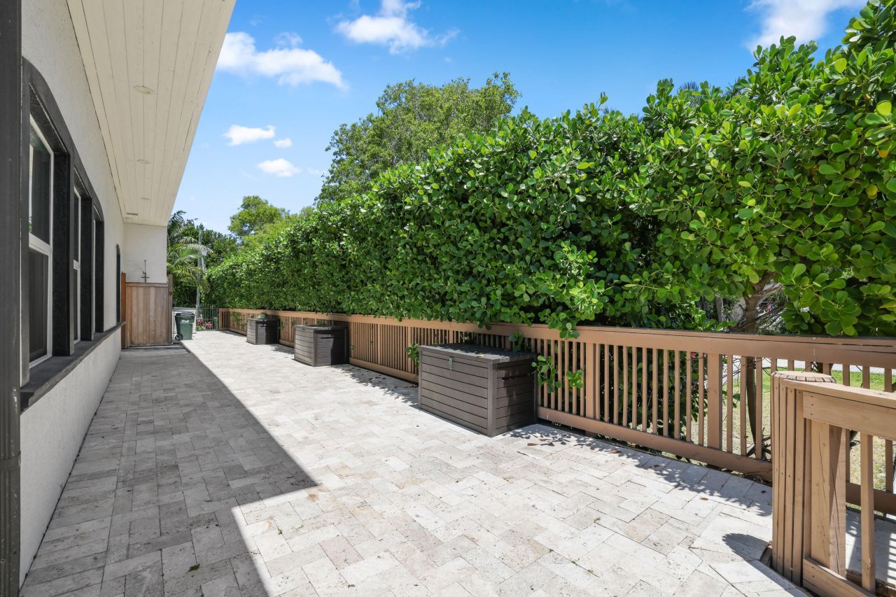 1030 Rhodes Villa Avenue, Delray Beach, FL 33483 Photo