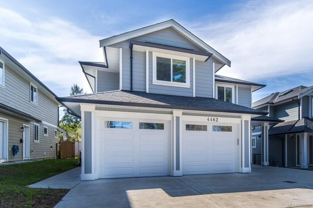 4462 Tyndall Ave Saanich, BC V8N 3S1
