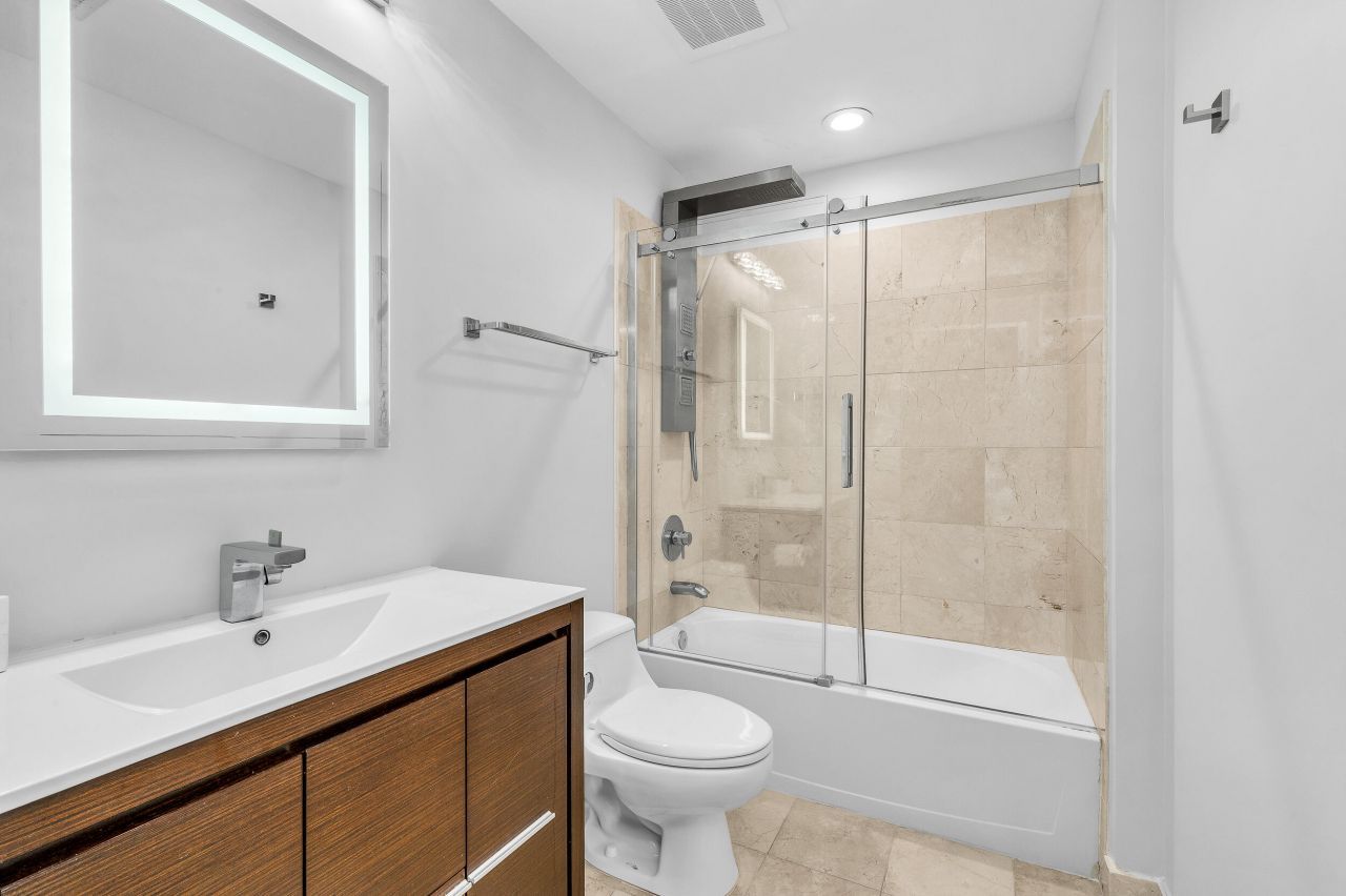 3330 NE 190th Street, Unit 1911, Aventura, FL 33180 Photo