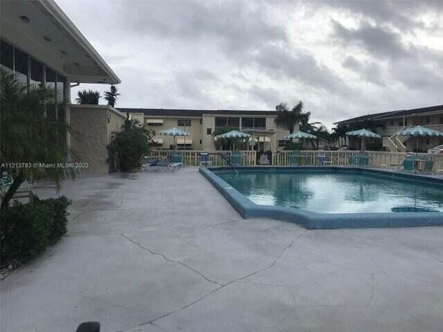 2214 NE 1st Way, Unit 201, Boynton Beach, FL 33435 Photo