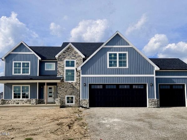 116 Wellington Place, Perrysburg, OH 43551