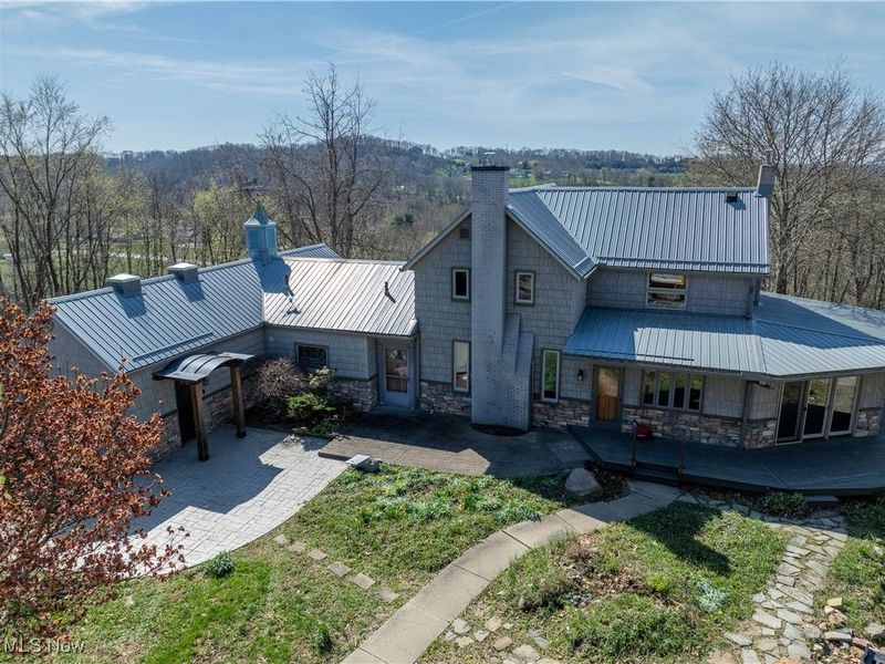 3031 Downeys Hill Drive NE, Dover, OH 44622 Photo 6