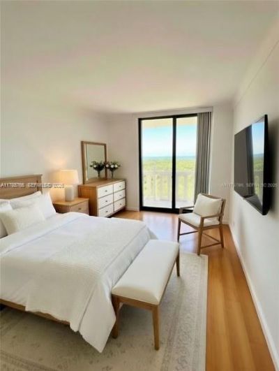 1111 Crandon Blvd, Unit B804, Key Biscayne, FL 33149 Photo