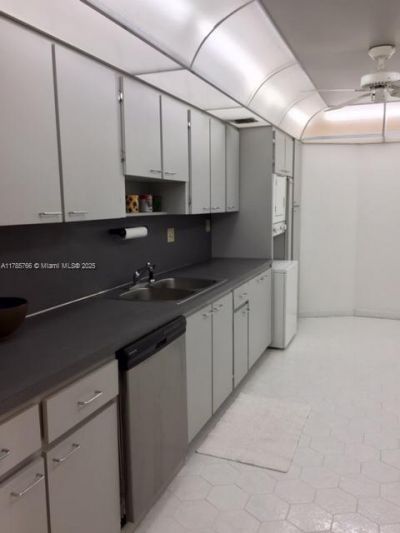 1111 Crandon Blvd, Unit B804, Key Biscayne, FL 33149 Photo