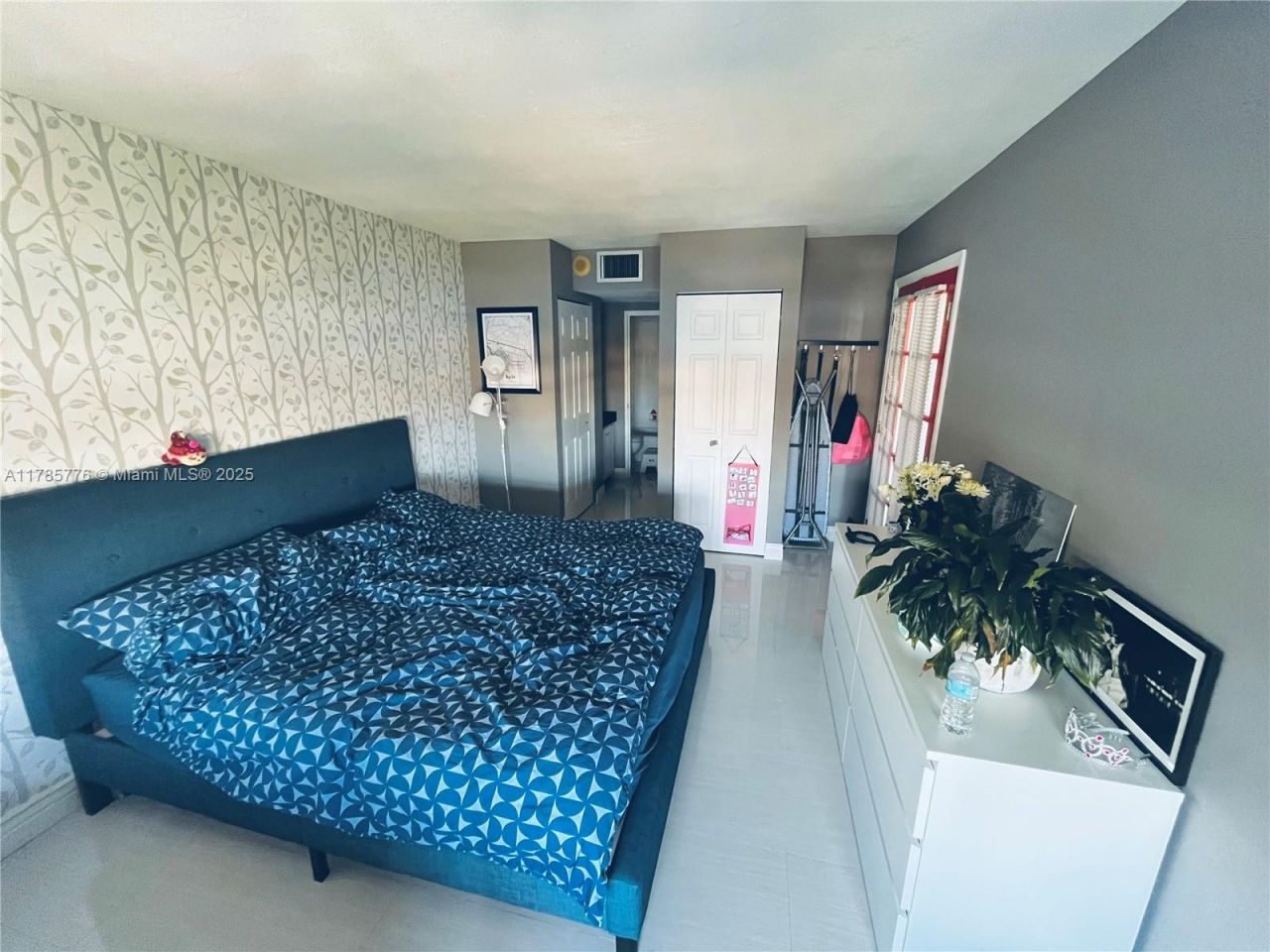 500 Three Islands Blvd, Unit 802, Hallandale Beach, FL 33009 Photo