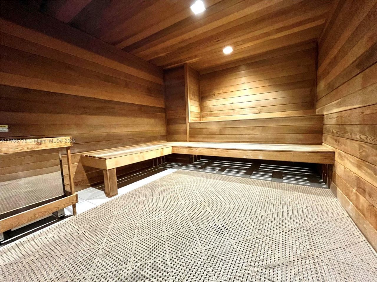 500 Three Islands Blvd, Unit 802, Hallandale Beach, FL 33009 Photo