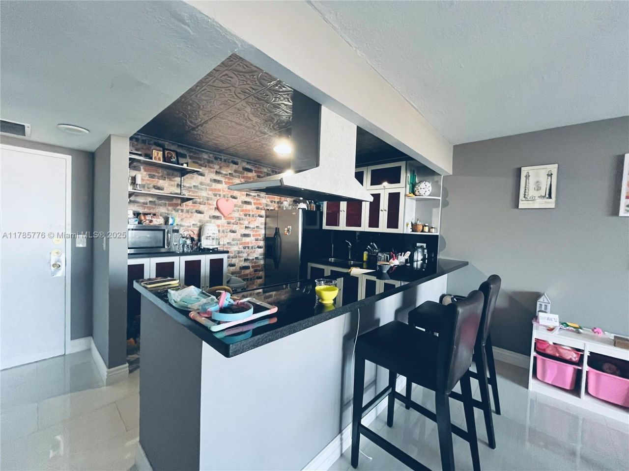 500 Three Islands Blvd, Unit 802, Hallandale Beach, FL 33009 Photo