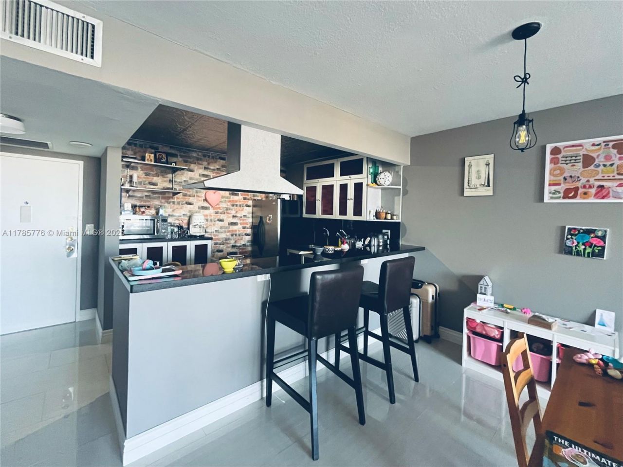 500 Three Islands Blvd, Unit 802, Hallandale Beach, FL 33009 Photo