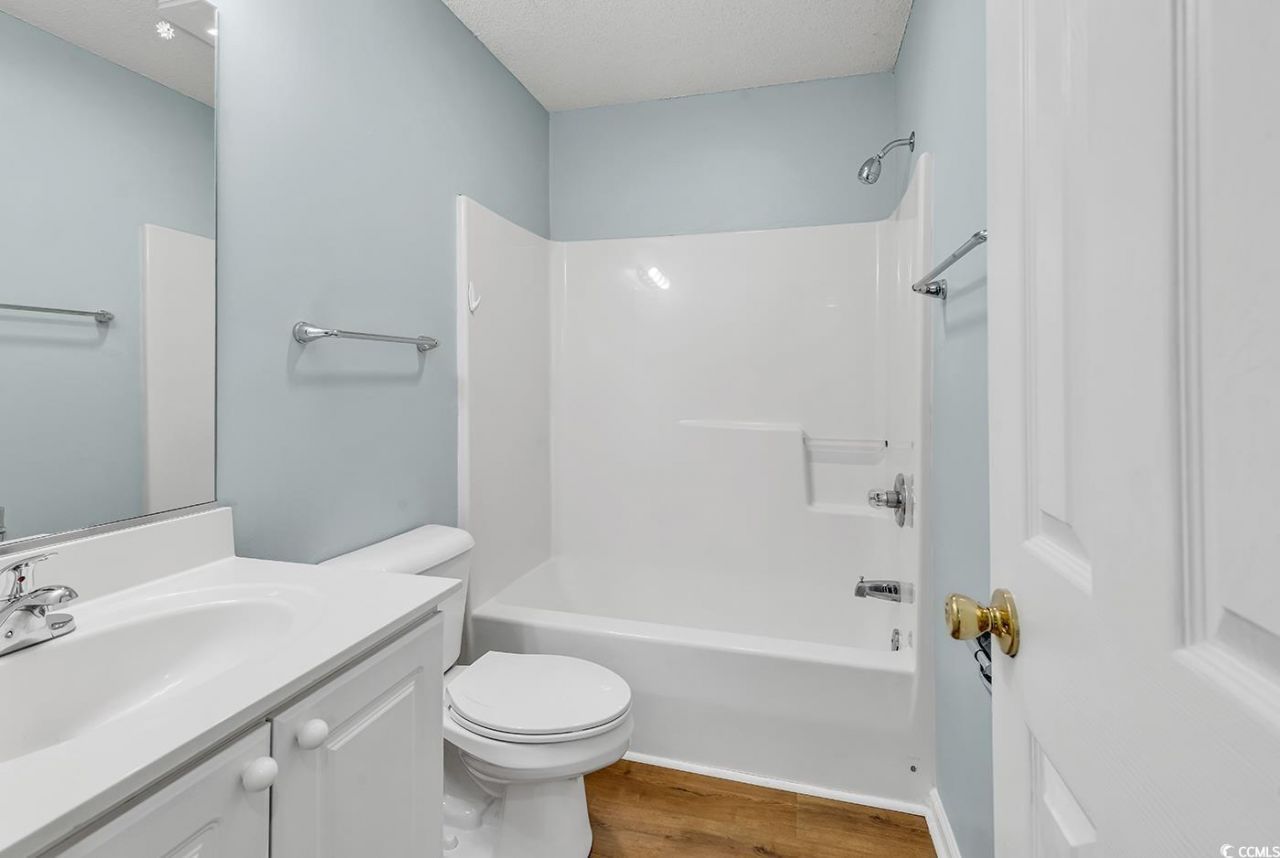 4416 Eastport Blvd. Photo 17