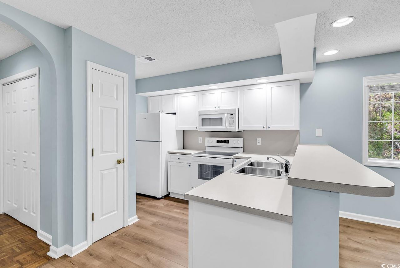 4416 Eastport Blvd. Photo 5