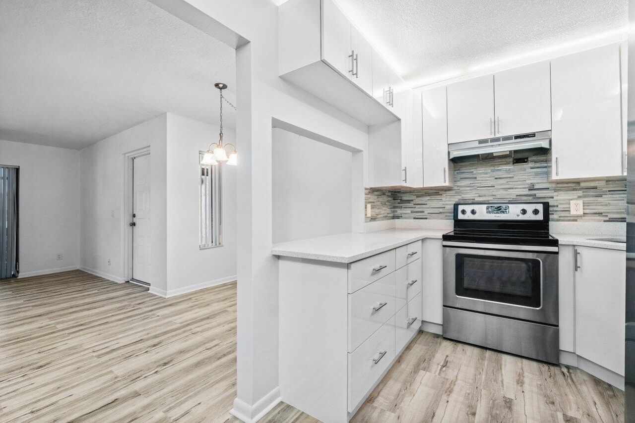 723 Sunny Pine Way, Unit B1, Greenacres, FL 33415 Photo