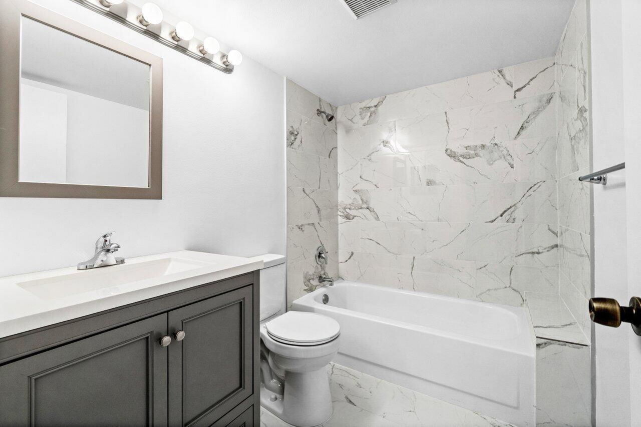 723 Sunny Pine Way, Unit B1, Greenacres, FL 33415 Photo