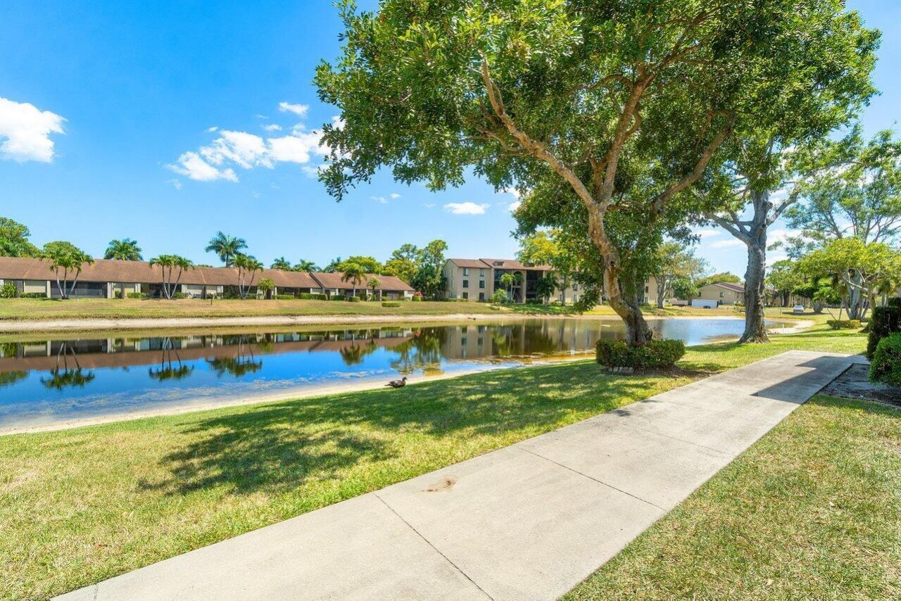 723 Sunny Pine Way, Unit B1, Greenacres, FL 33415 Photo