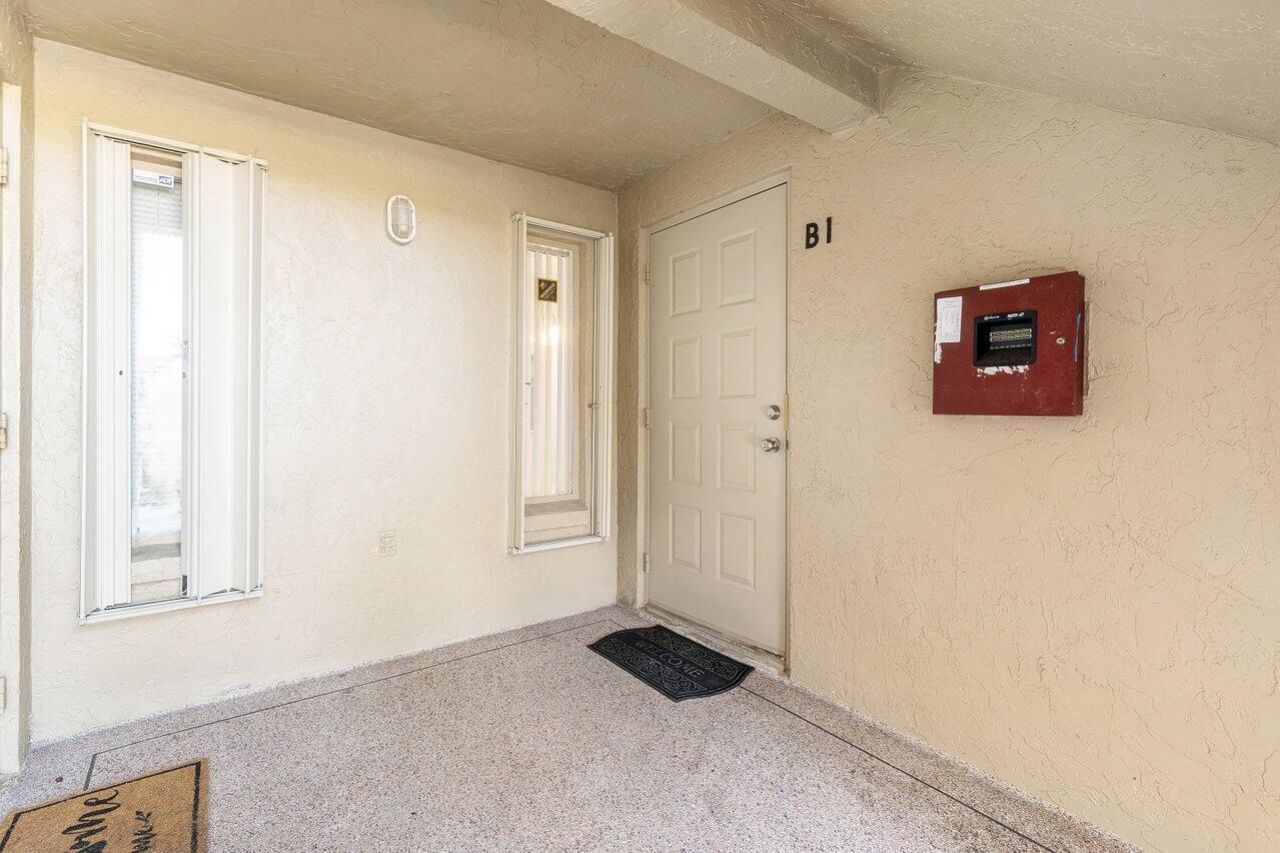 723 Sunny Pine Way, Unit B1, Greenacres, FL 33415 Photo
