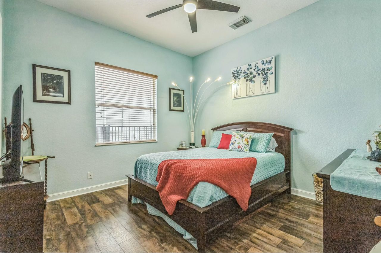 694 Cresta Circle, West Palm Beach, FL 33413 Photo