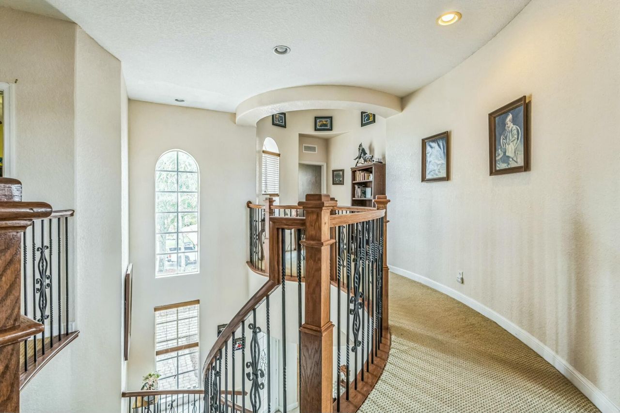 694 Cresta Circle, West Palm Beach, FL 33413 Photo