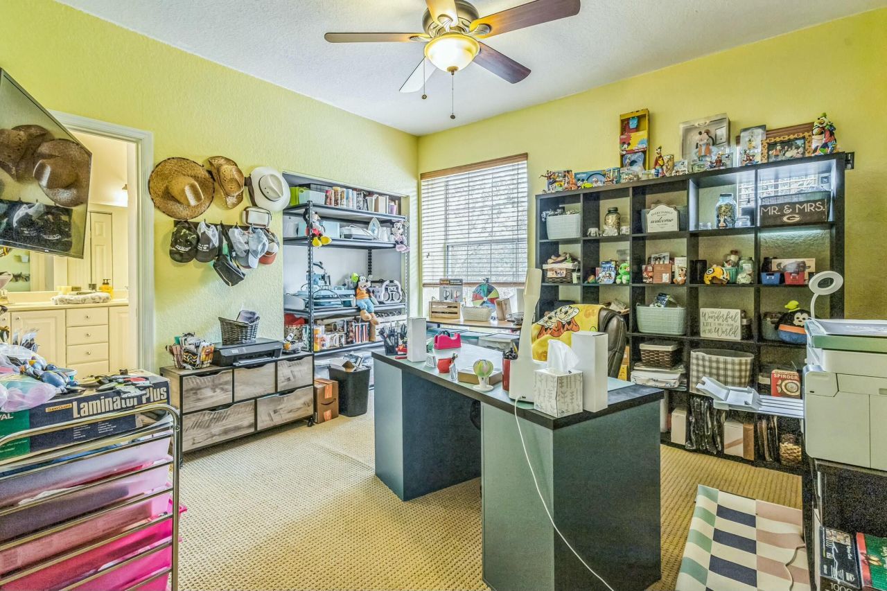 694 Cresta Circle, West Palm Beach, FL 33413 Photo