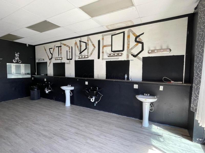 4994 Lindora Drive, Columbus, OH 43232 Photo 3