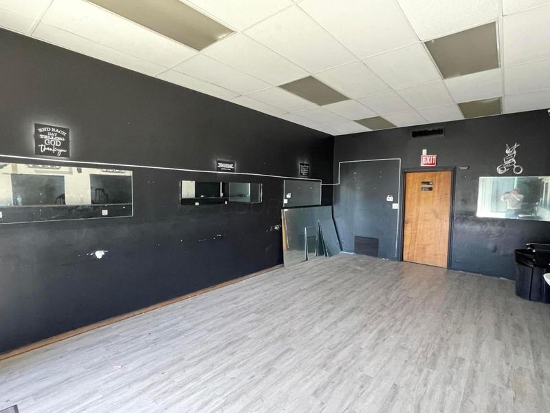 4994 Lindora Drive, Columbus, OH 43232 Photo 4