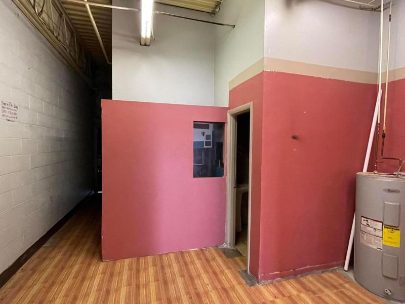 4994 Lindora Drive, Columbus, OH 43232 Photo 5