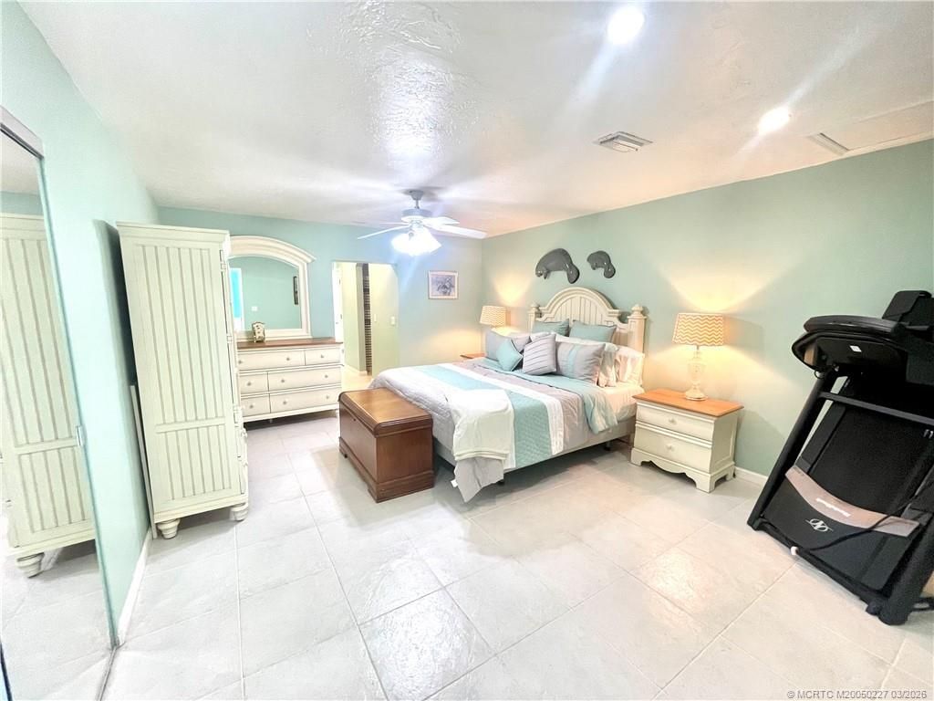 880 SE Degan Drive, Port Saint Lucie, FL 34983 Photo