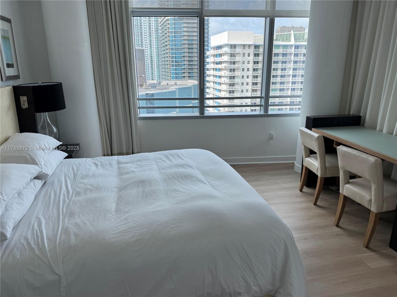 1395 W Brickell Ave, Unit 2813, Miami, FL 33131 Photo