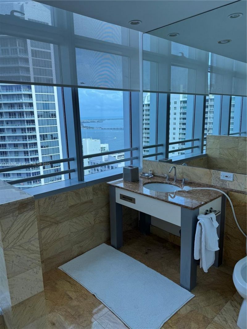1395 W Brickell Ave, Unit 2813, Miami, FL 33131 Photo