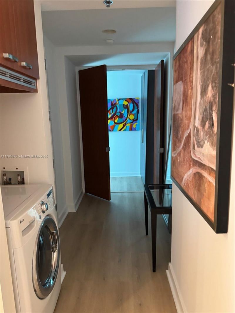 1395 W Brickell Ave, Unit 2813, Miami, FL 33131 Photo