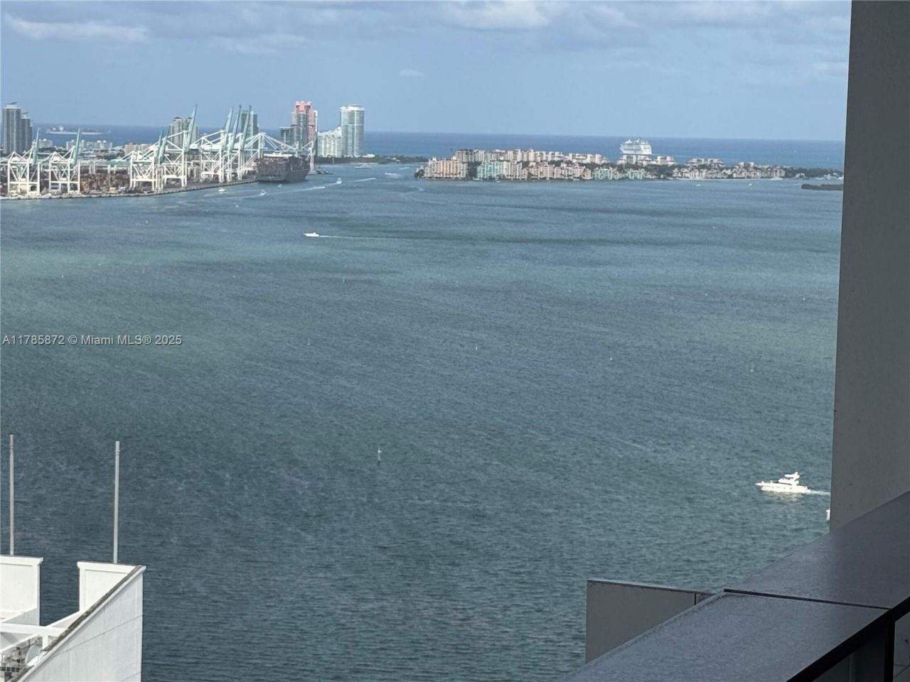 1395 W Brickell Ave, Unit 2813, Miami, FL 33131 Photo