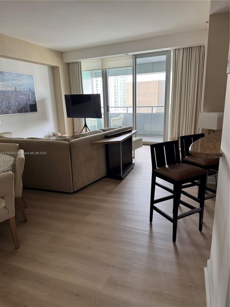 1395 W Brickell Ave, Unit 2813, Miami, FL 33131 Photo