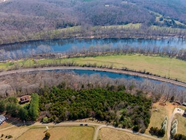 1280 JONES OVERLOOK, Unit 53, HOWARDSVILLE, VA 24562