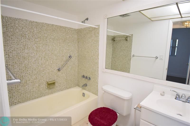 3051 Sunrise Lakes Drive, Unit 311, Sunrise, FL 33322 Photo