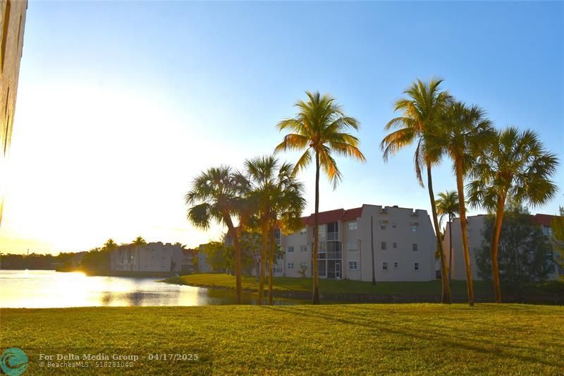 3051 Sunrise Lakes Drive, Unit 311, Sunrise, FL 33322 Photo