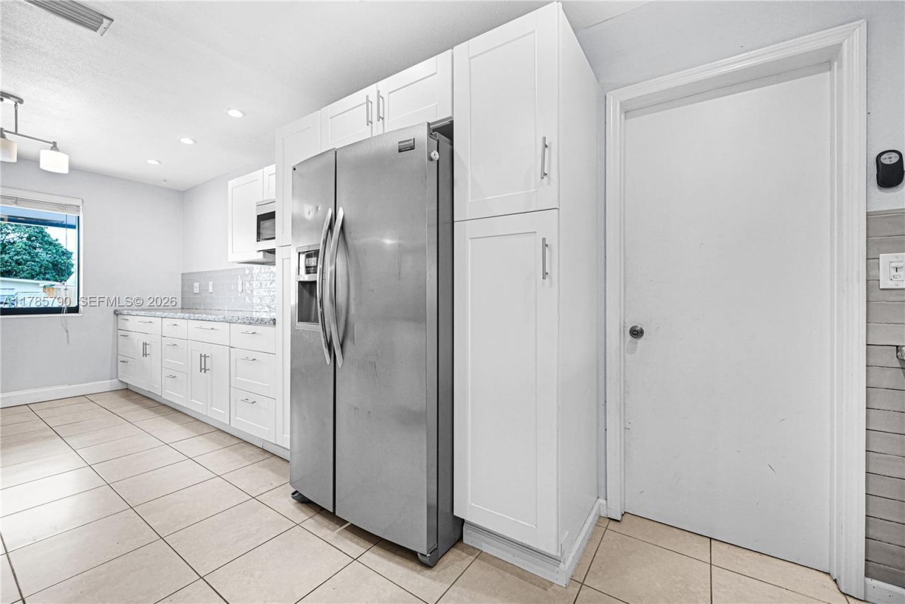 8451 NW 10th St, Pembroke Pines, FL 33024 Photo