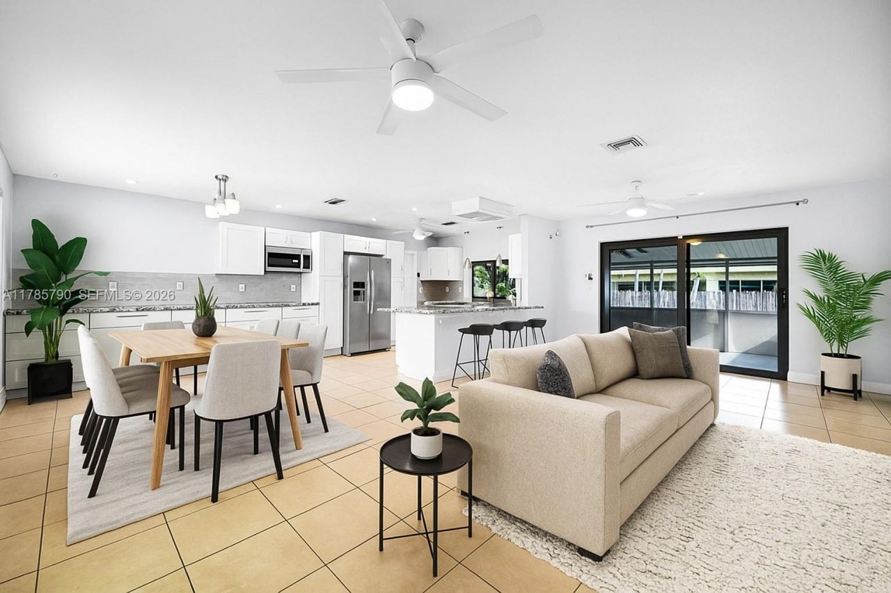 8451 NW 10th St, Pembroke Pines, FL 33024 Photo