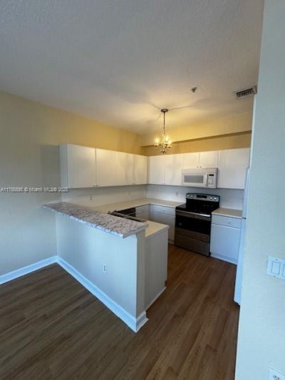 1017 Shoma Dr, Unit 462, Royal Palm Beach, FL 33414 Photo