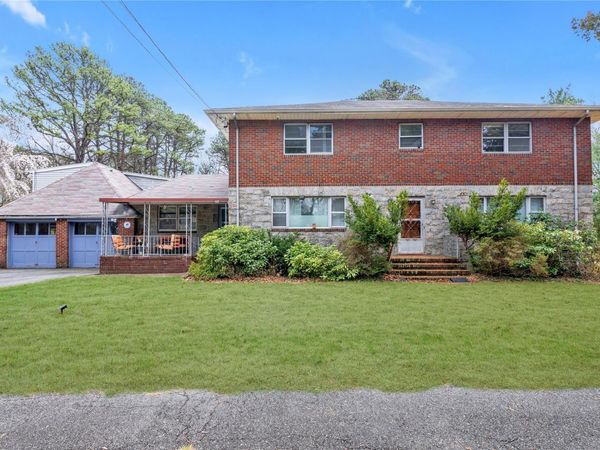 420 Old Country Road, Melville, NY 11747