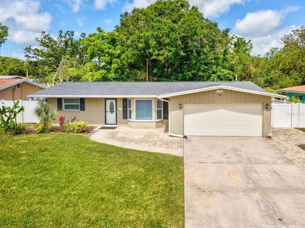 1390 S HILLCREST AVENUE, CLEARWATER, FL 33756