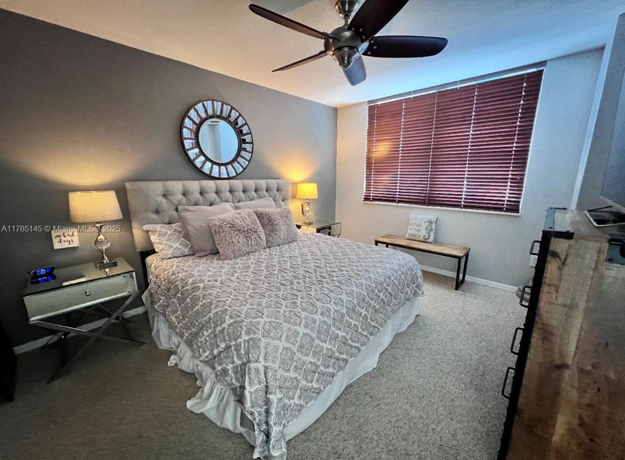 2080 S Ocean Dr, Unit 707, Hallandale Beach, FL 33009 Photo